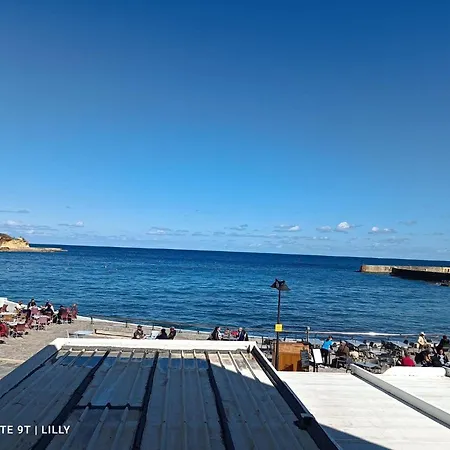Lilly's Sea View, Beachfront * Marsalforn